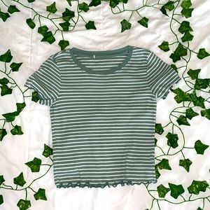 cropped striped shirt